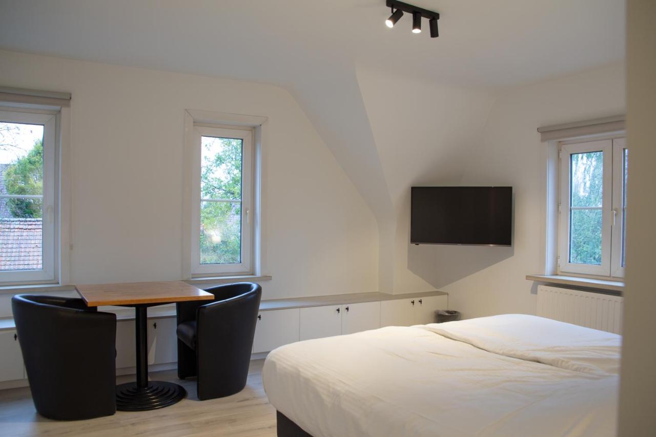 Hotel Swaenenburg Oostrozebeke Екстер'єр фото